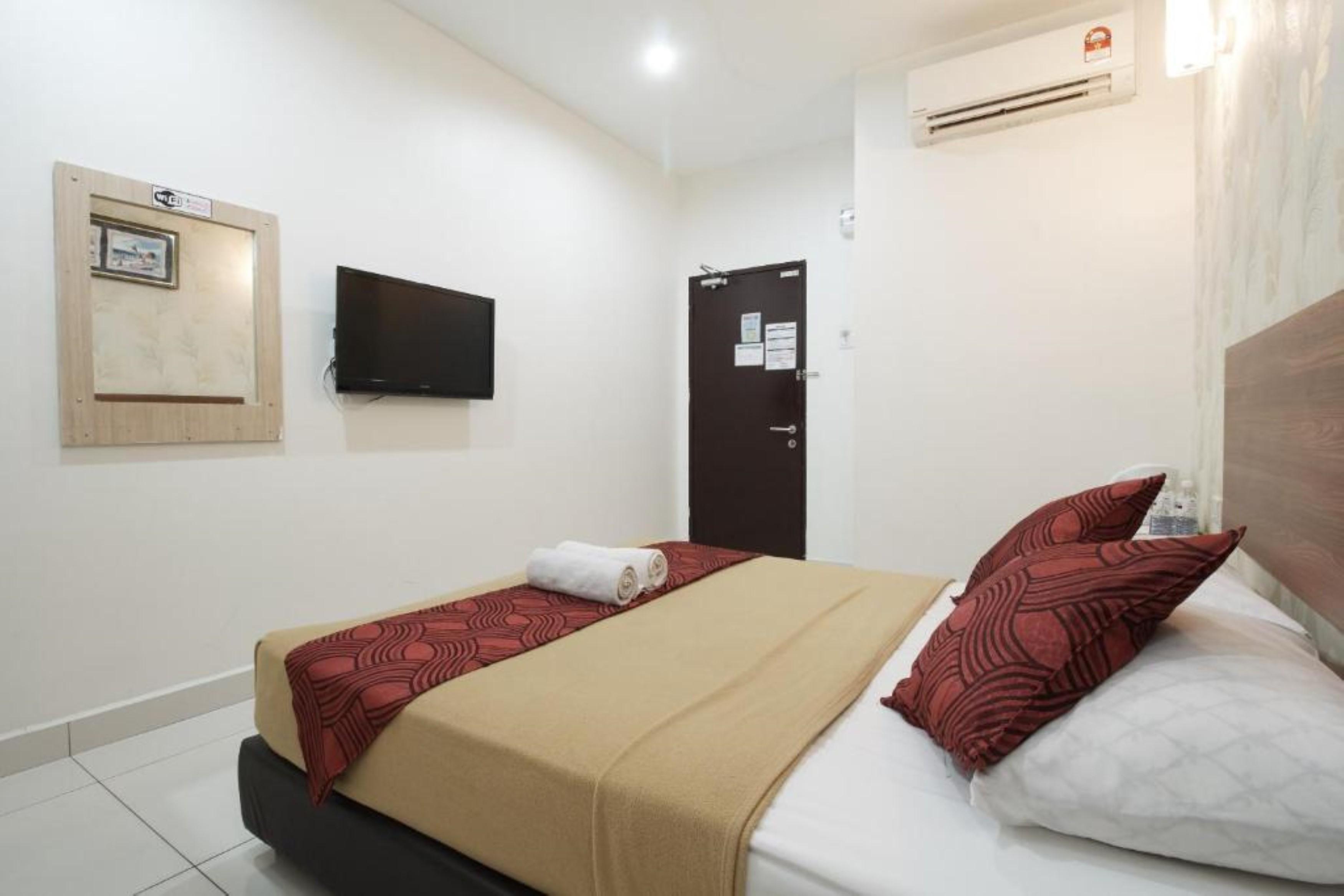 Coop Hotel Putrajaya & Cyberjaya Кампунг Денгкил Экстерьер фото
